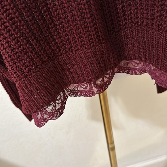 LA Hearts off shoulder sweater with lace bottom - Picture 2 of 2